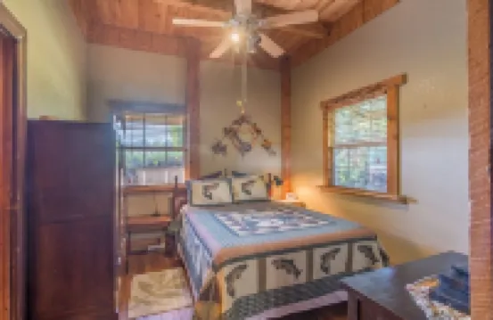 Watauga River Cabins-Hemlock