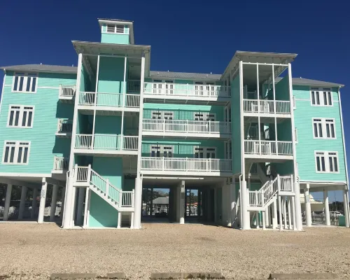 Water Front, Pool and Boat Slip Hotels in Dixie County