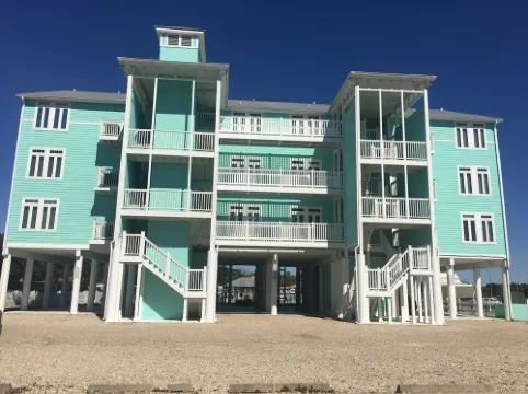 Water Front, Pool and Boat Slip