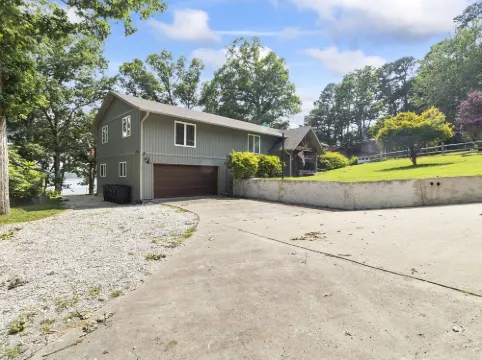 Lakefront Luxury! Direct Water Access, Spa, Fire Pit & Boat Launch-Sleeps 17