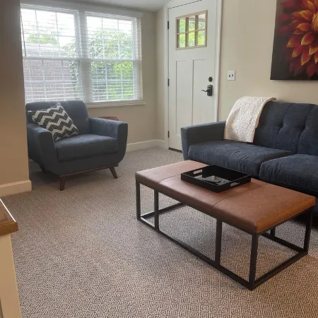 Perfect Little Condo in Downtown Auburn.