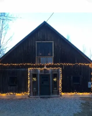 Newly Renovated Post & Beam Style Barn. Отели рядом с достопримечательностью «Chocorua KOA Holiday»