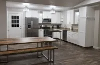 New home sleeps 10, open floor plan & amazing view - Wifi
