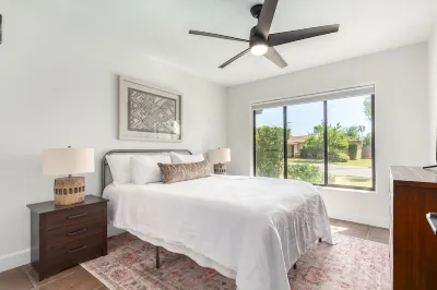 3/2 Arcadia Home w/ Heated Pool & Detached Office Hotel in zona Camelback Mountain