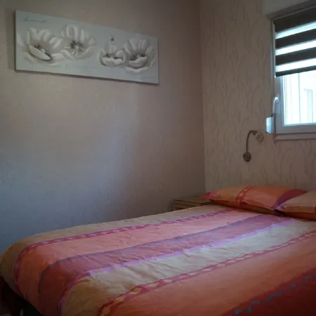 apartment in Honfleur city center with parking