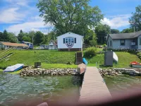 Vacation on the water- with access to Lake Ontario