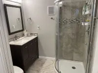 Lovely private guest suite w/hot tub/grill/kitchenette