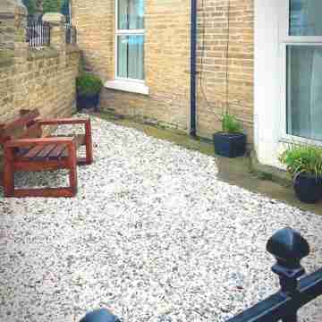 Superking beds, spacious and comfortable ground floor apartment near town centre Hotel Exterior