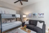 From the Owners Seen on HGTV! Deluxe Beach Villa, Quick Beach Access!