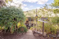 Bickley Valley Cottage