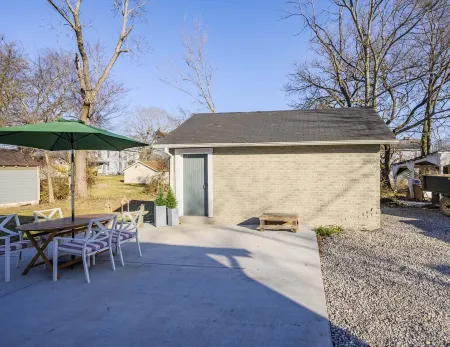 Amazing 4 Bedroom! 3 Full Bath! House in the Heart of Downtown Murfreesboro! Отели рядом с достопримечательностью «The Ascent»