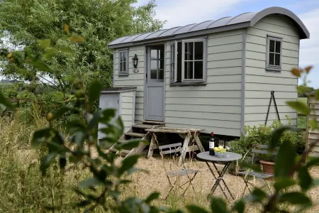 Unique, tranquil retreat in fabulous grounds with own garden & pond. Nr Goodwood Отели рядом с достопримечательностью «Университет Чичестер»