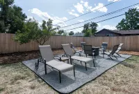 Pet friendly apartment in thriving Arvada