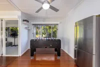 Pinball + Gaming Paradise in Townsville! 5 Minutes from the Airport & Strand