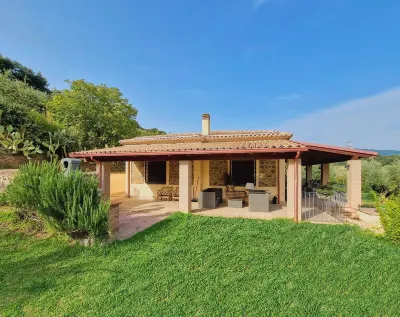 [VILLA] in 8 ettari di campagna, a 20' dal mare