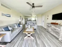 Ocean View Property, Steps to the Sand! Hutchison Island 2BED/2BATHRenovated