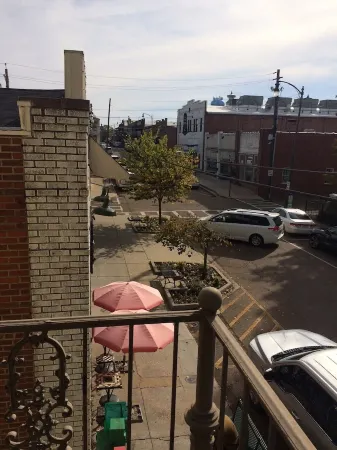 OXFORD PRIME LOCATION / ON THE SQUARE!! WALKING DISTANCE TO CAMPUS