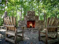 Crazy Horse is a charming Broken Bow Cabin with all the Amenities. Hotels in Broken Bow