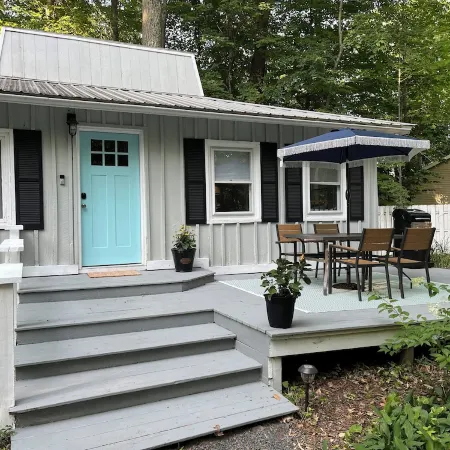 Long Lake Peninsula Traverse City 3Br Home. Lake, Kayaks, Bikes, Swim, Pets