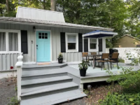 Long Lake Peninsula Traverse City 3Br Home. Swim,Kayaks,Lake,Bikes,Ski Crystal