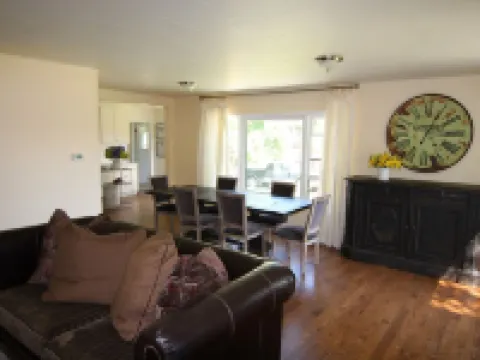 Garden Creek Retreat - Remodeled Home with Luxury Furnishings Hotels in Custer County