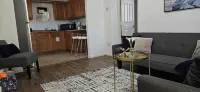 Small  charming 1 bedroom duplex in Elko's tree streets neighborhood