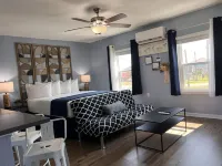 The Mark at Surfside, Apt. 8