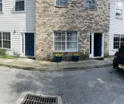 Lovely townhouse with parking on the Gulf Coast