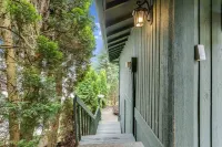 Adorable new studio with free parking, WiFi and large smart TV.
