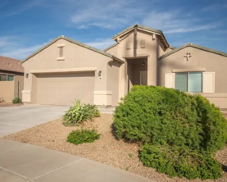 Like New Home Private pool ,New furnishings, 20 mins to State Farm stadium Hoteles en Buckeye