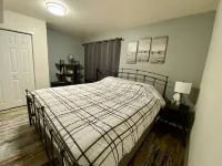 Modern, Spacious, and Private 1BR Suite Corvallis Market Center附近的飯店
