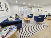 Huge 6-bedroom house with WiFi, fitness, Games and Comfort in Great Lake