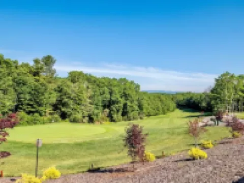 Amazing Chalet Hot Tub Sauna Fire Pit Pet Friendly Hotels in Catheys Creek