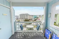 Nights on the North End-Steps to the Beach, Pool & Pier