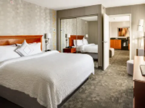 Courtyard Hartford Cromwell Hotels in Middlesex County