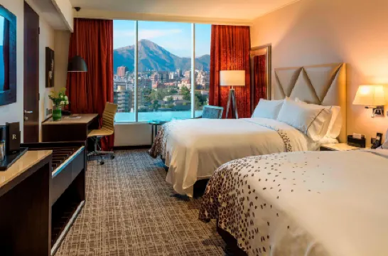 Renaissance Santiago Hotel Отели в г. Сантьяго