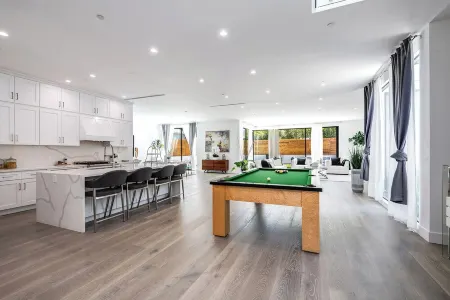 The Modern Serenity Retreat