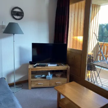 T2 apartment at the foot of the slopes, south-facing Отели в г. Ле Деволюи