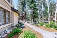 Ski-In, Ski-Out ★Pool ★HotTub ★Tennis ★Exclusive Golf Course ★Trails steps away Hotels near Stone Creek