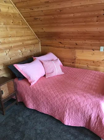 Beautiful Cottage on St. Martins Bay, Lake Huron, with Pontoon, Kayaks & Canoe!