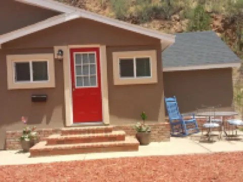 The cozy summer house by the lake Hotels in Green Mountain Falls