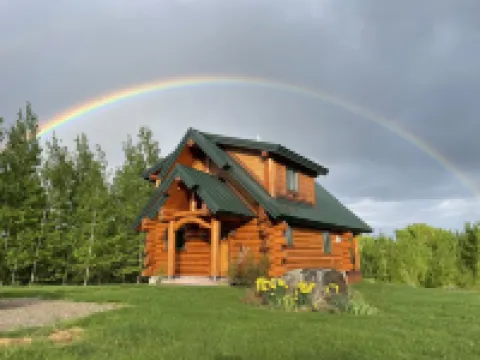 Beautiful upscale retreat for travelers who value beauty and seclusion.