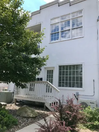 Peaceful Condo in Wabasha with Beautiful River Bluff Views (Upper Unit)