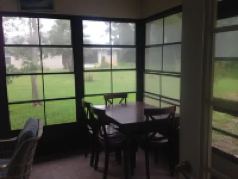 Comfy House Near River And Beach