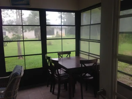 Comfy House Near River And Beach