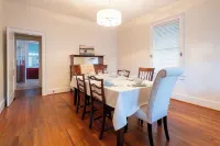 Stately historic 3bdr shore house near Cape Charles, boat parking, pet friendly