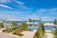 Large Cottage Steps to the beach!
