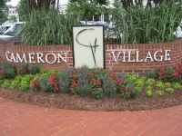 Comfortable and Quiet Condo near the Village and NC State