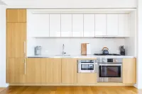 2-bedroom LUXURY building in delightful New York with AC, WiFi-VIEWS of NYC