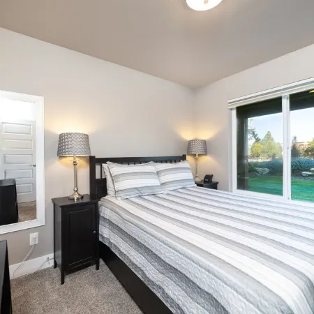 WOW-Great location, river access, trails, Old Mill, downtown and the mountain.